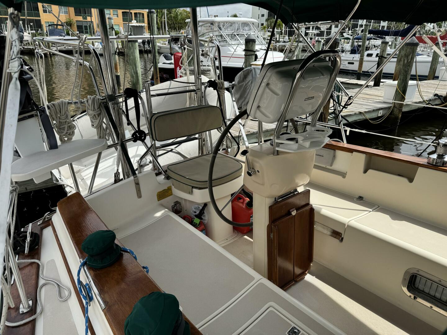 Slide: The Image of Island Packet 350 2003 - 5067600