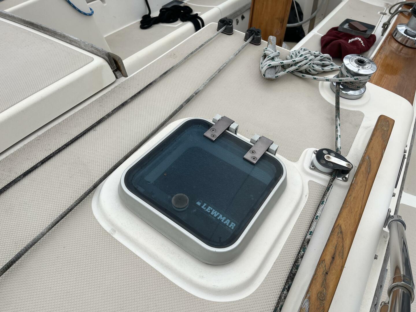 Slide: The Image of Island Packet 38 1986 - 4400423