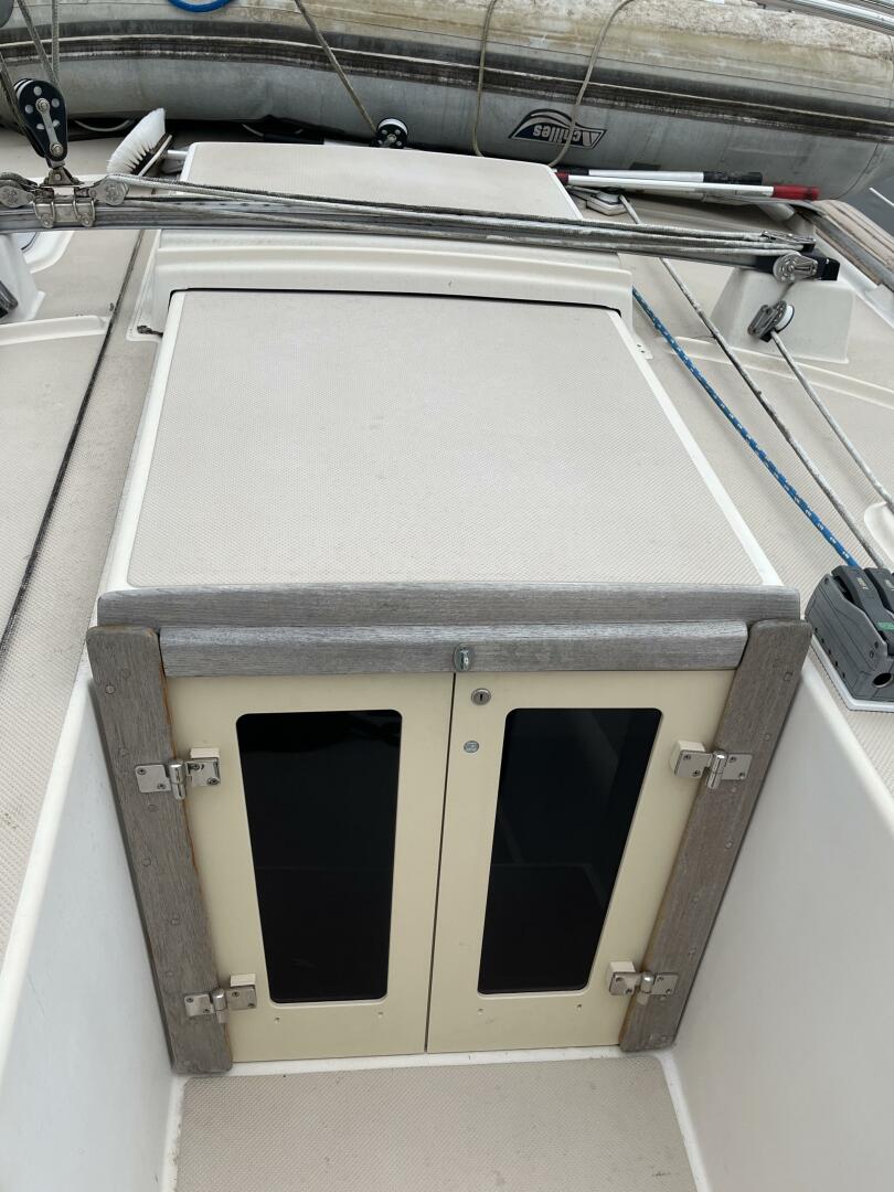 Slide: The Image of Island Packet 38 1986 - 4400435