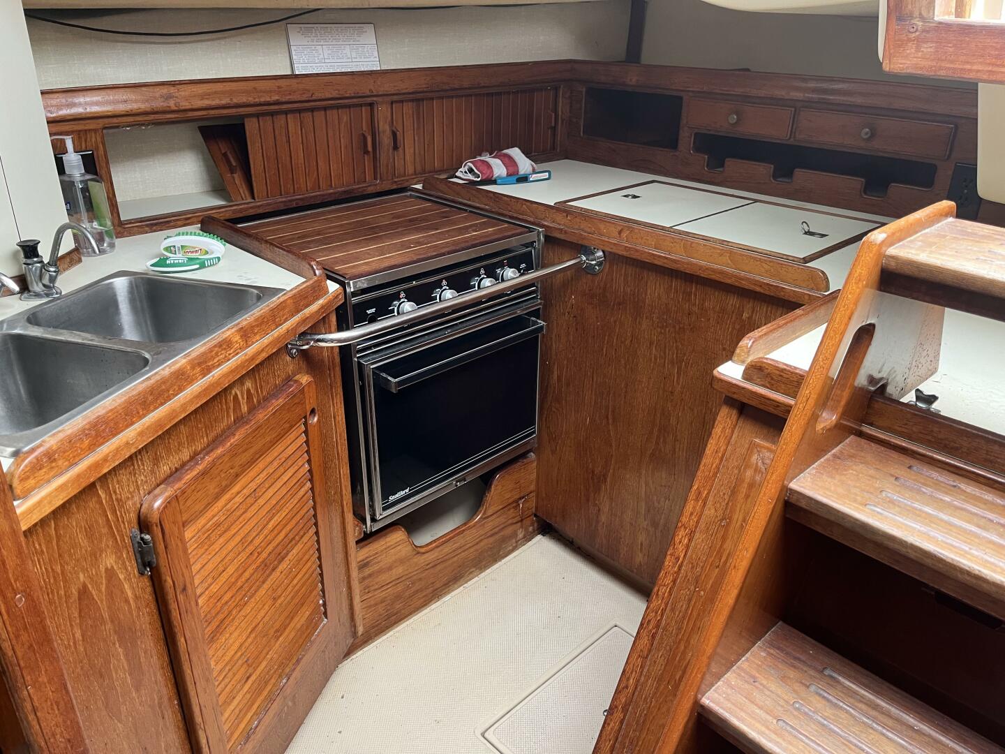 Slide: The Image of Island Packet 38 1986 - 4400437