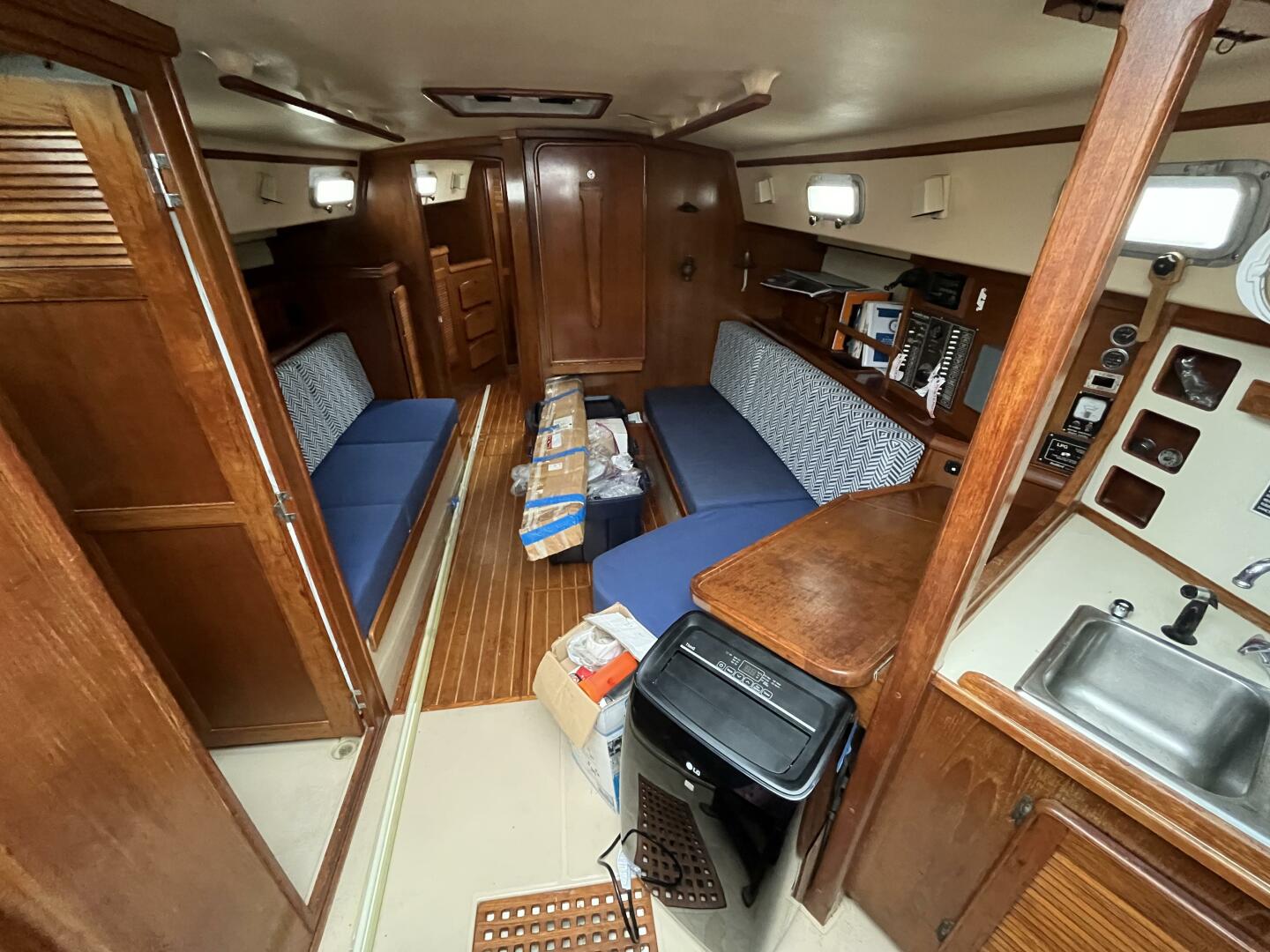 Slide: The Image of Island Packet 38 1986 - 4400455