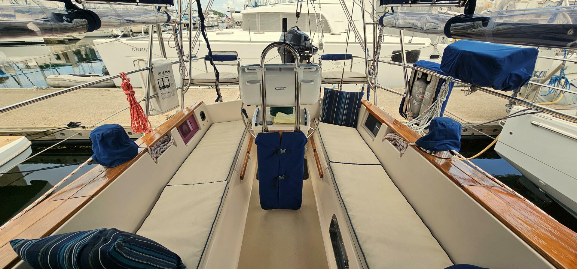 Slide: The Image of Cockpit Aft - 5268454