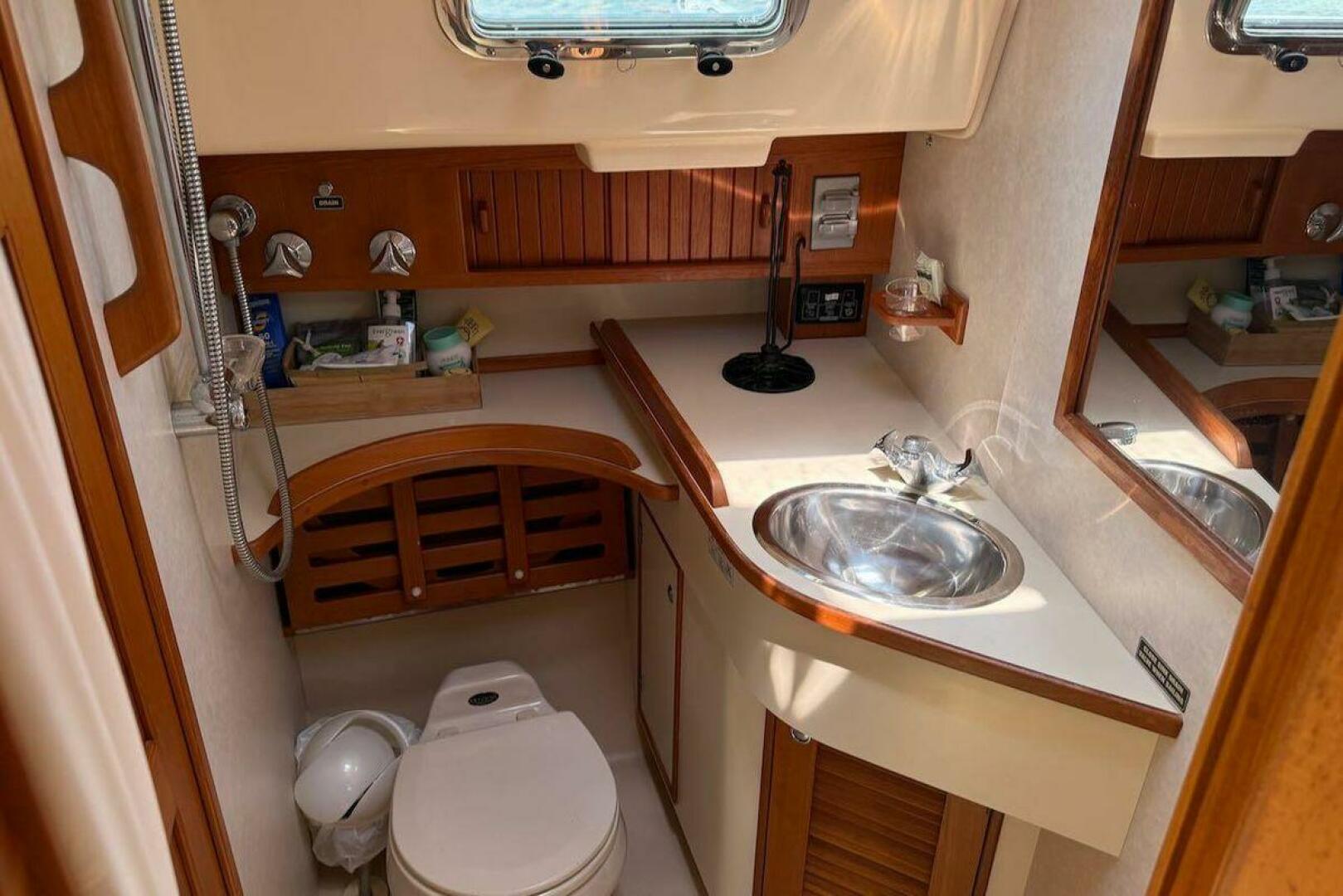 Slide: The Image of Island Packet 420 2002 - 5454998