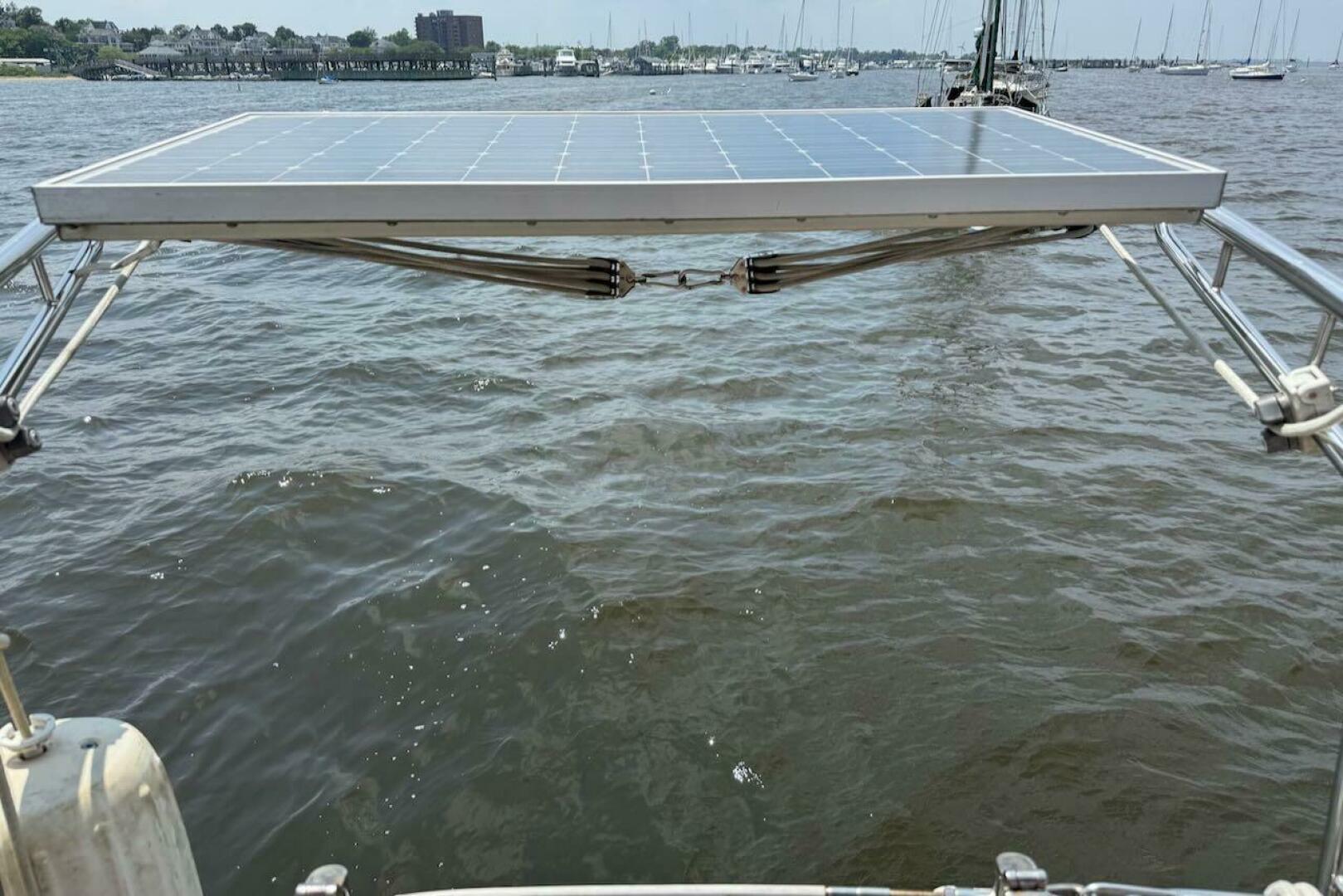 Slide: The Image of Island Packet 420 2002 - 5455009