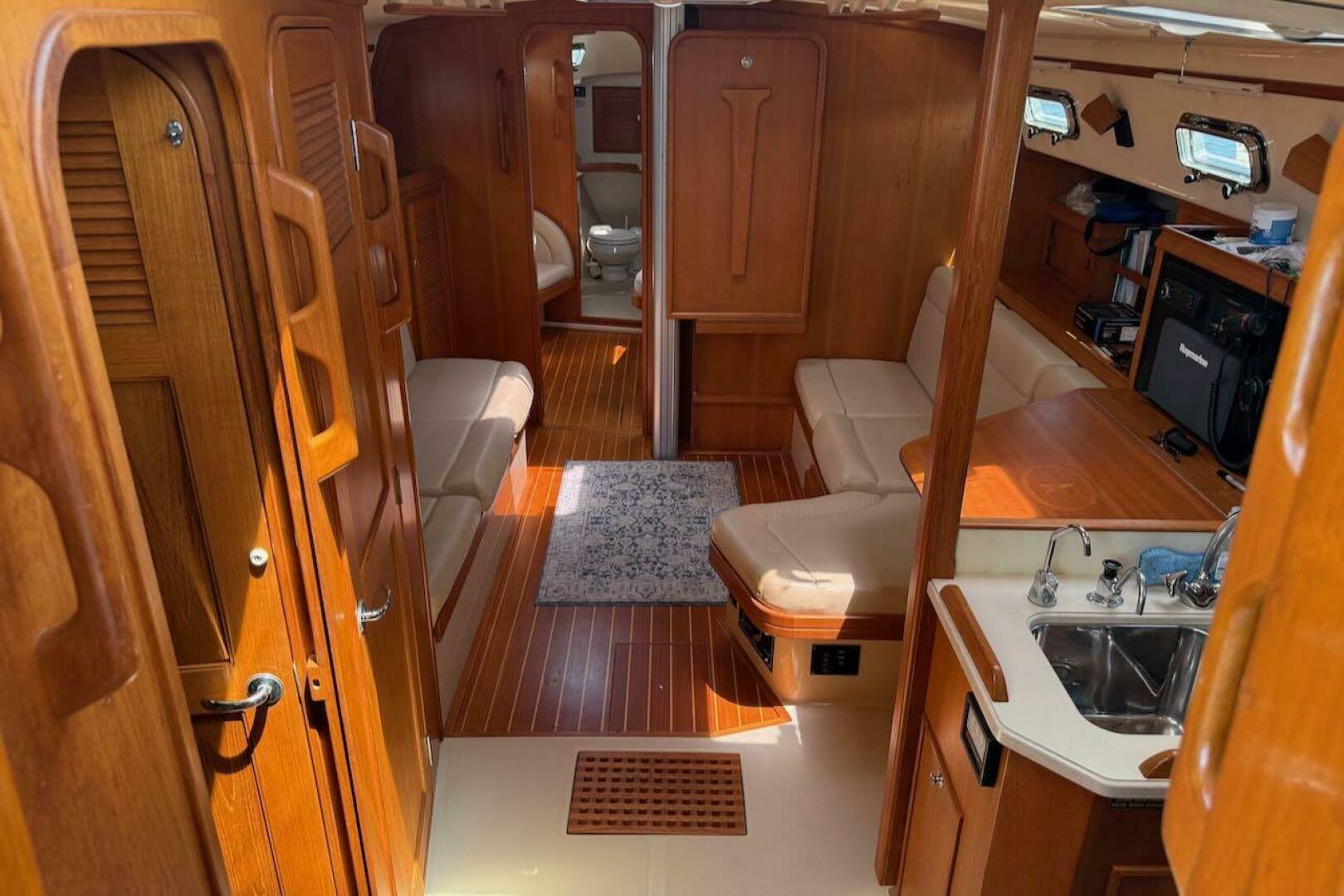 Slide: The Image of Island Packet 420 2002 - 5455025