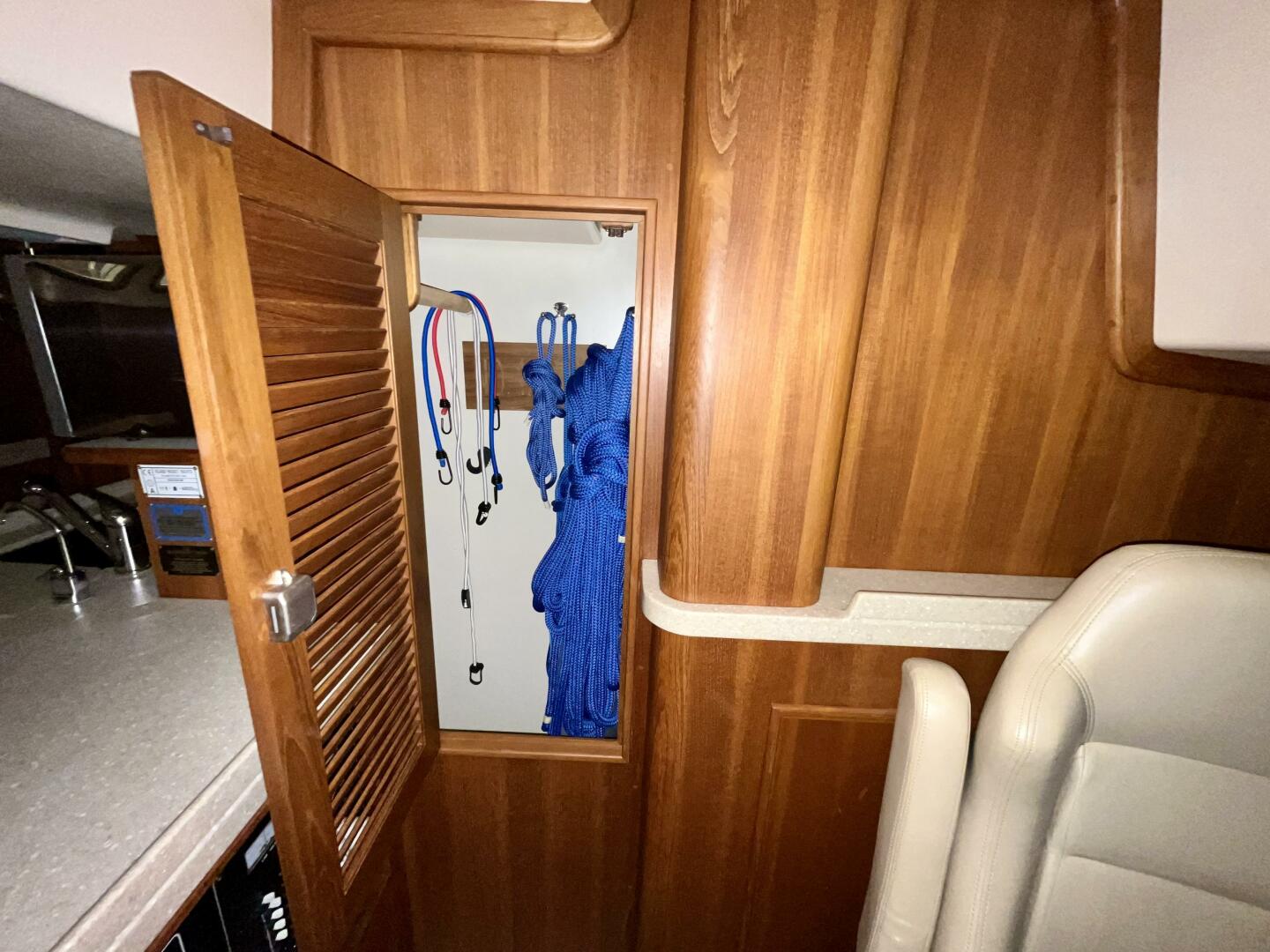 Slide: The Image of Island Packet 465 2008 - 5477128