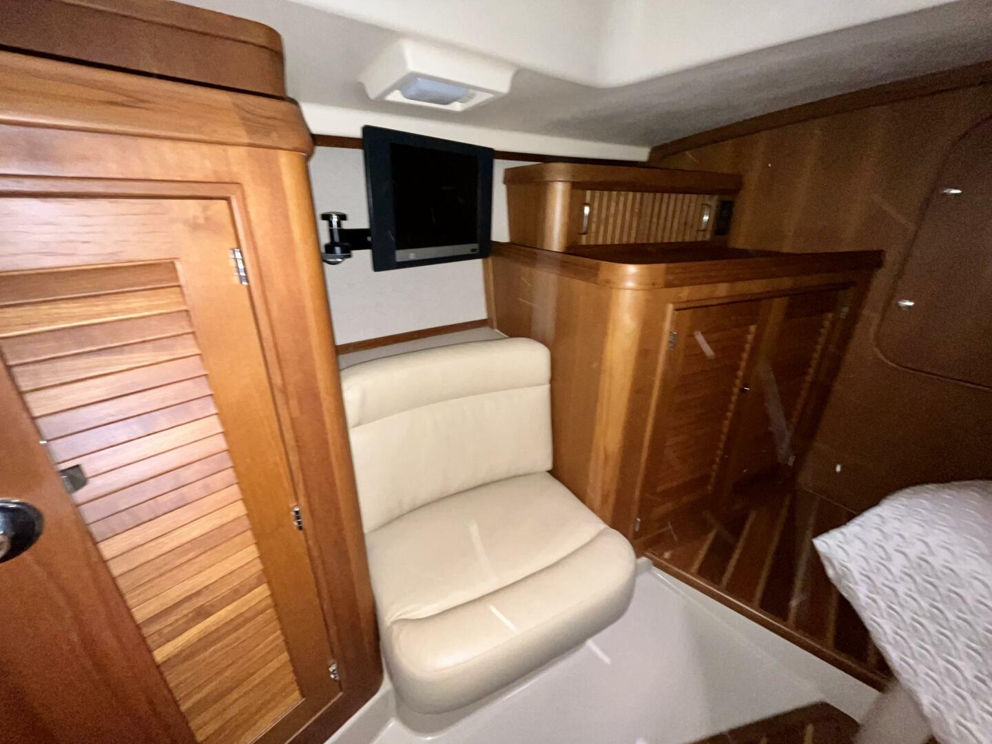 Slide: The Image of Island Packet 465 2008 - 5477137