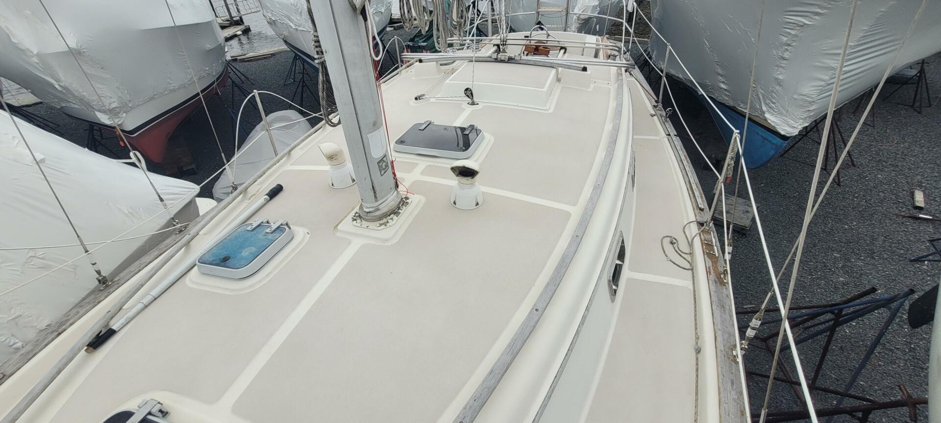 Slide: The Image of Island Packet Masthead Sloop 1987 - 5248889