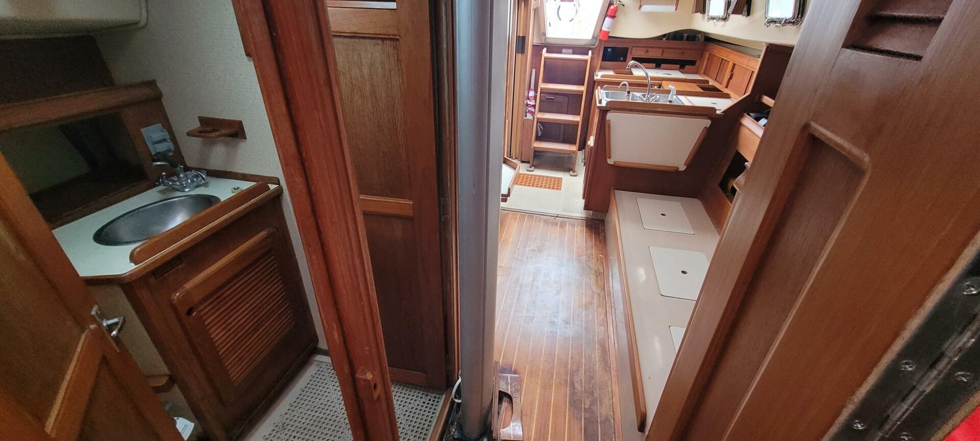 Slide: The Image of Island Packet Masthead Sloop 1987 - 5248920