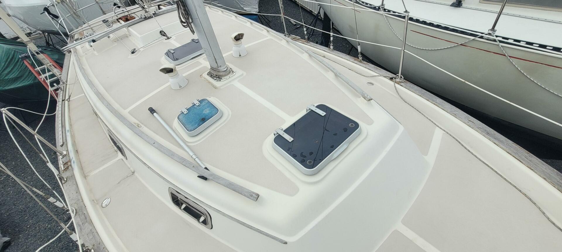 Slide: The Image of Island Packet Masthead Sloop 1987 - 5248886