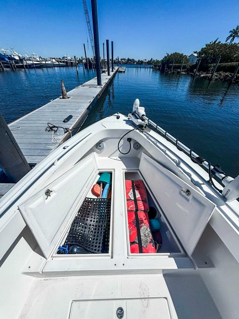 Slide: The Image of Island Runner 26 2003 - 5163576