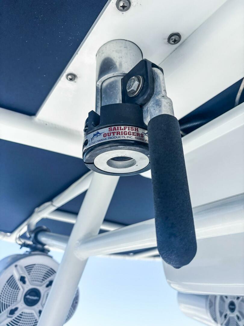 Slide: The Image of Island Runner 26 2003 - 5163588