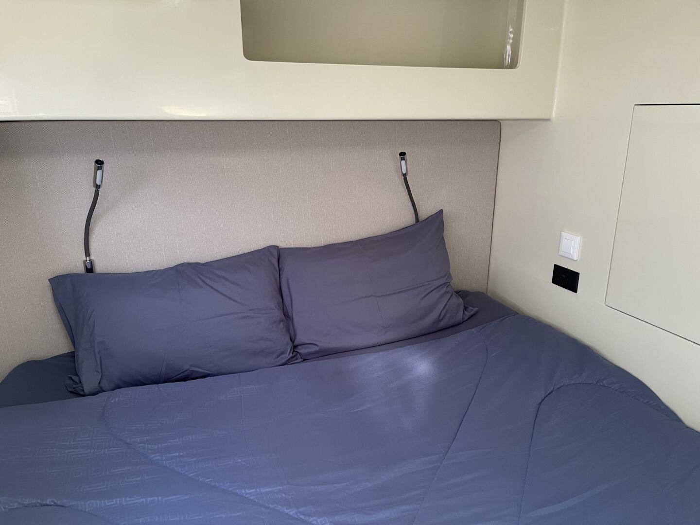 Slide: The Image of Cabin Cabin - 4960222