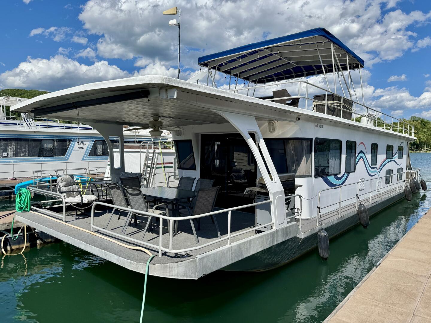 Slide: The Image of Jamestowner 16 x 65 Houseboat with Catwalks 1993 - 5374181