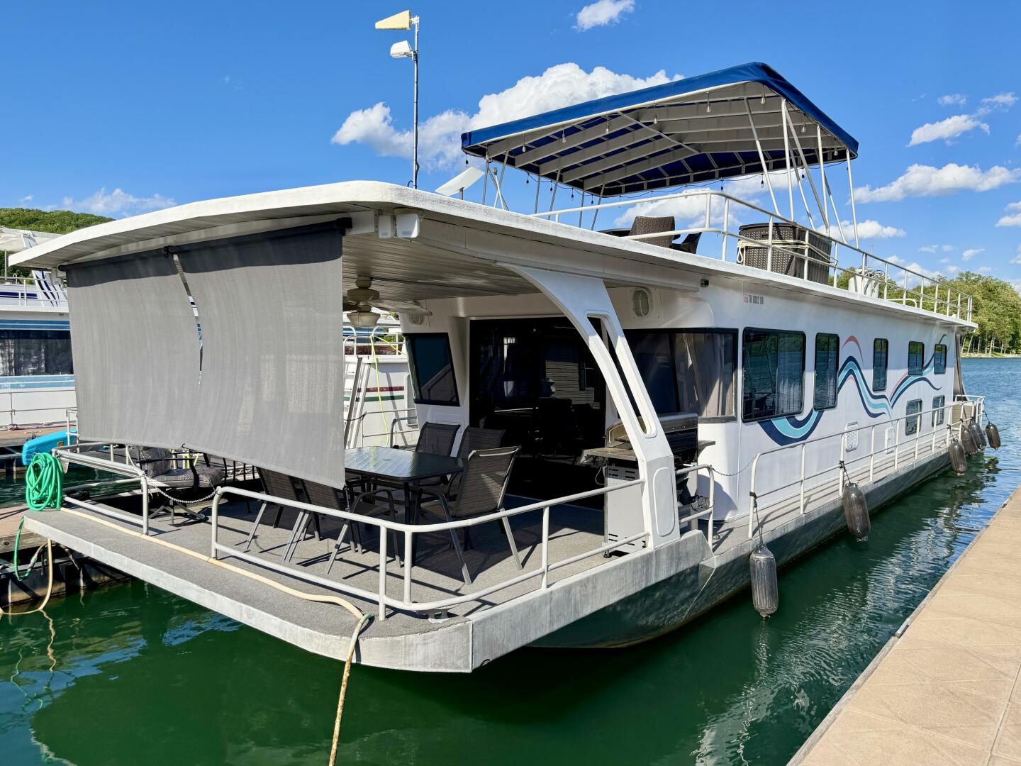 Slide: The Image of Jamestowner 16 x 65 Houseboat with Catwalks 1993 - 5374182