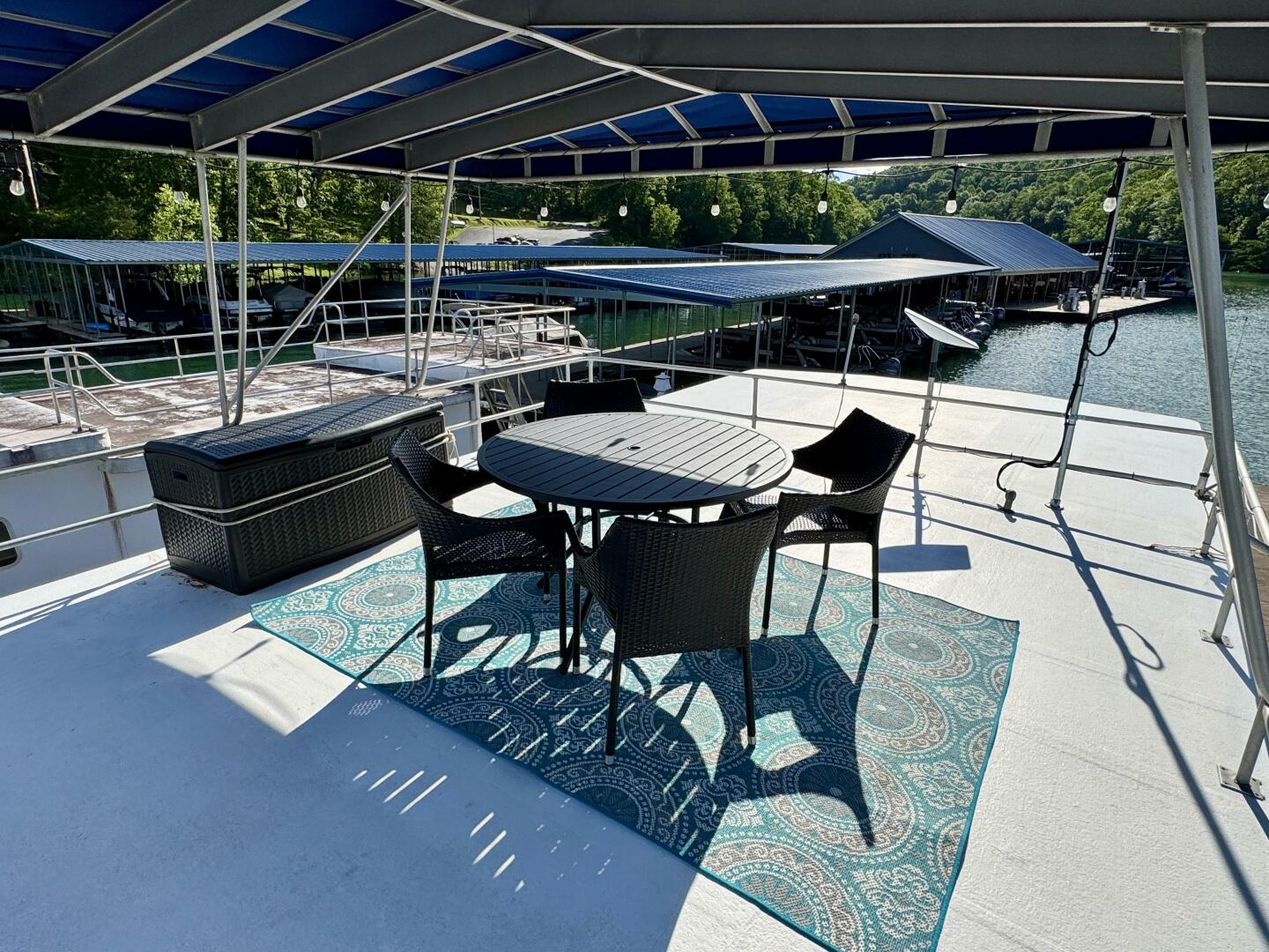 Slide: The Image of Jamestowner 16 x 65 Houseboat with Catwalks 1993 - 5374336