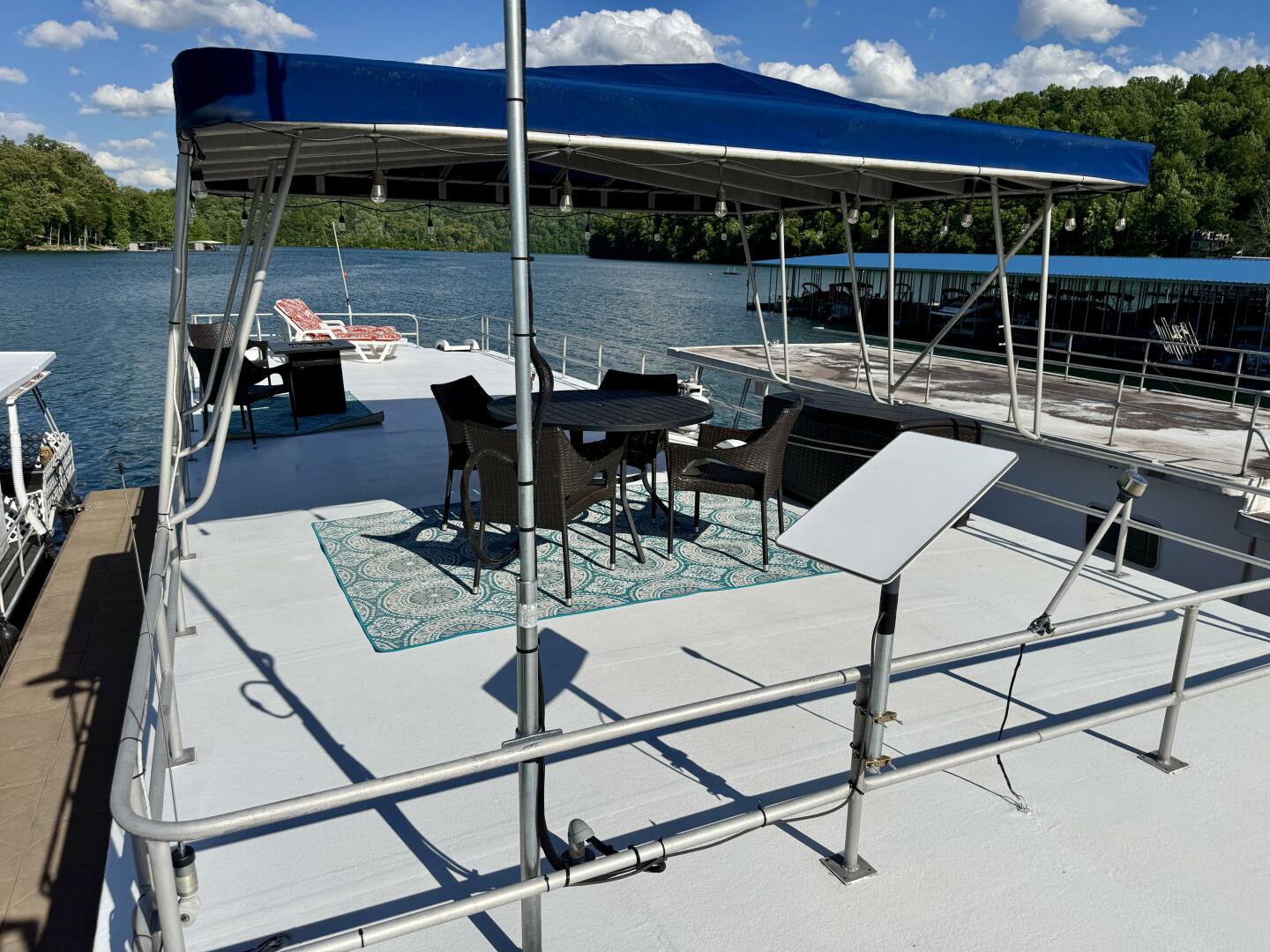 Slide: The Image of Jamestowner 16 x 65 Houseboat with Catwalks 1993 - 5374341