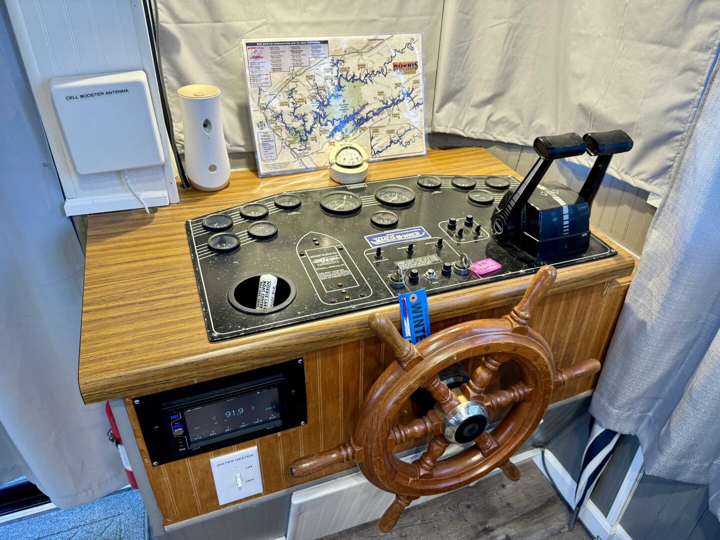 Slide: The Image of Jamestowner 16 x 65 Houseboat with Catwalks 1993 - 5374193
