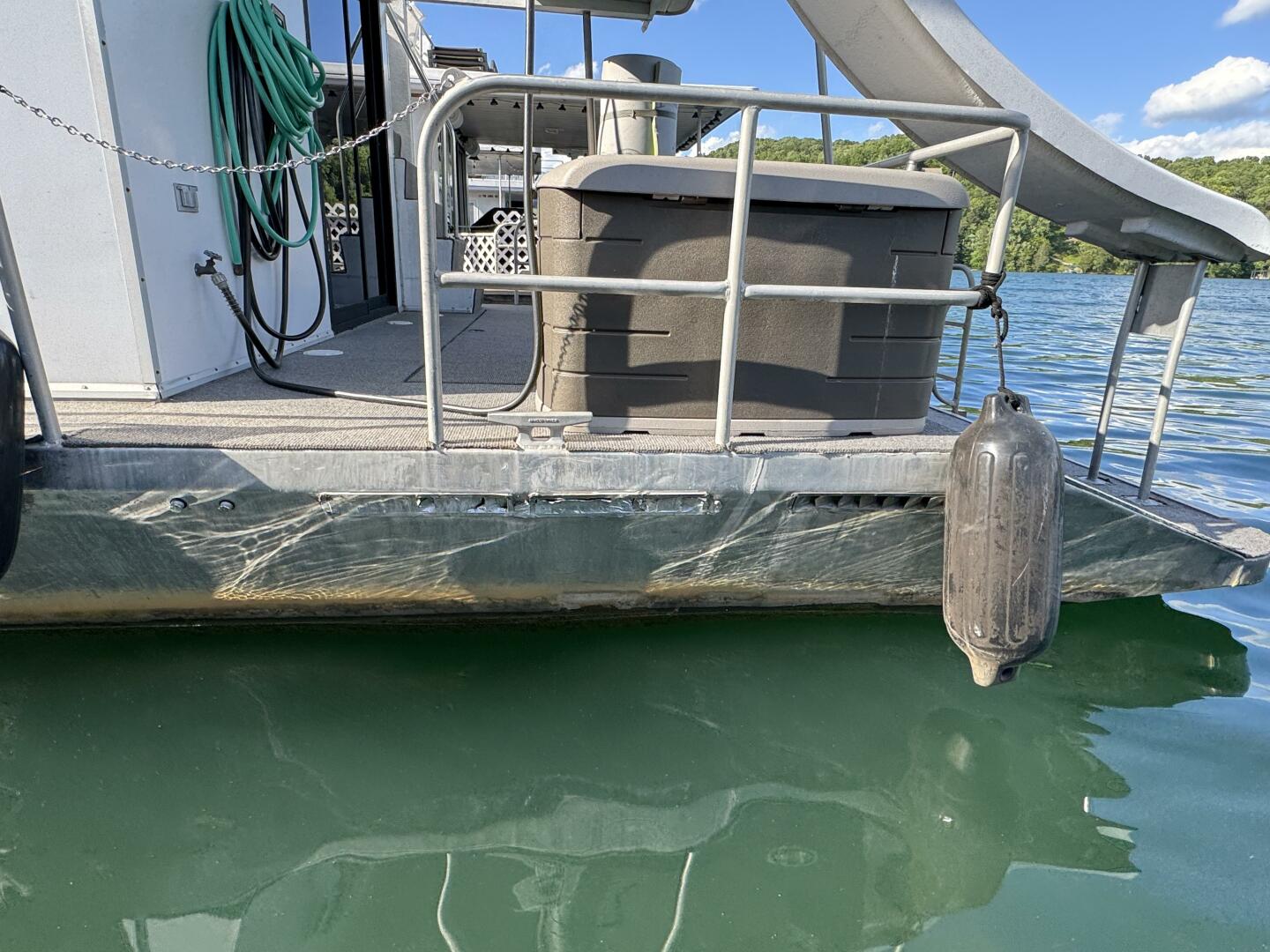 Slide: The Image of Jamestowner 16 x 65 Houseboat with Catwalks 1993 - 5374358