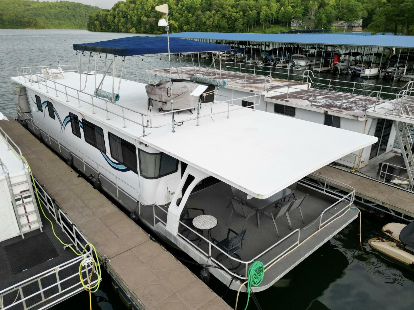 Slide: The Image of Jamestowner 16 x 65 Houseboat with Catwalks 1993 - 5374401