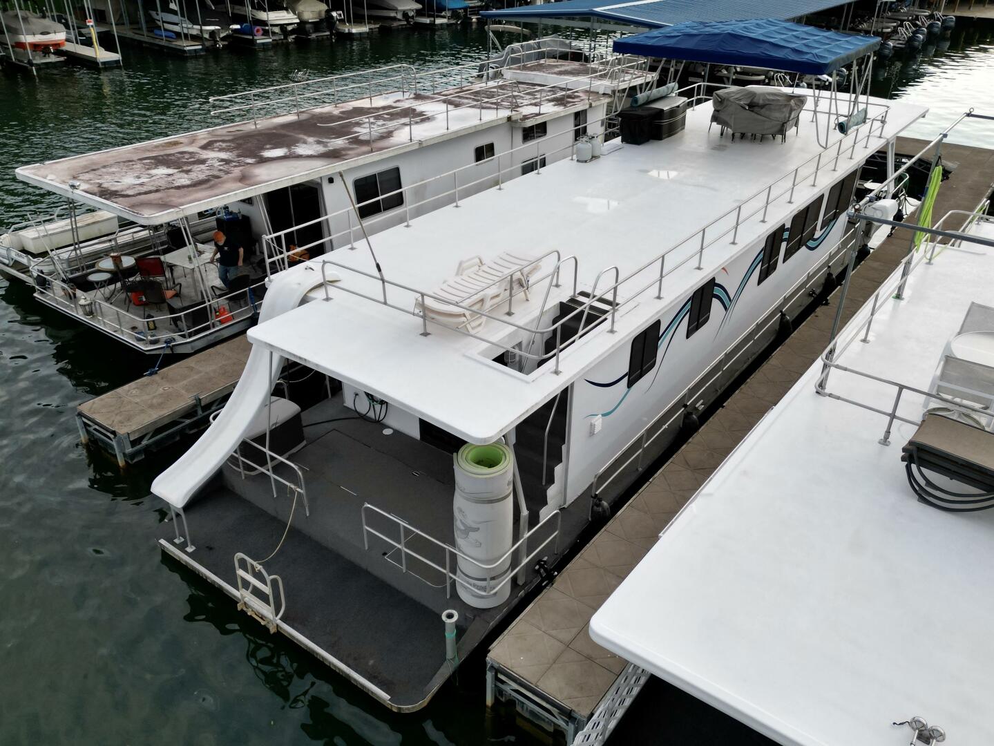 Slide: The Image of Jamestowner 16 x 65 Houseboat with Catwalks 1993 - 5374403
