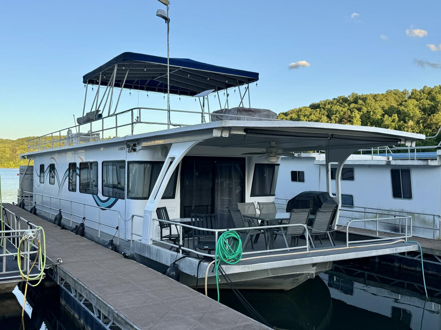 Slide: The Image of Jamestowner 16 x 65 Houseboat with Catwalks 1993 - 5374408