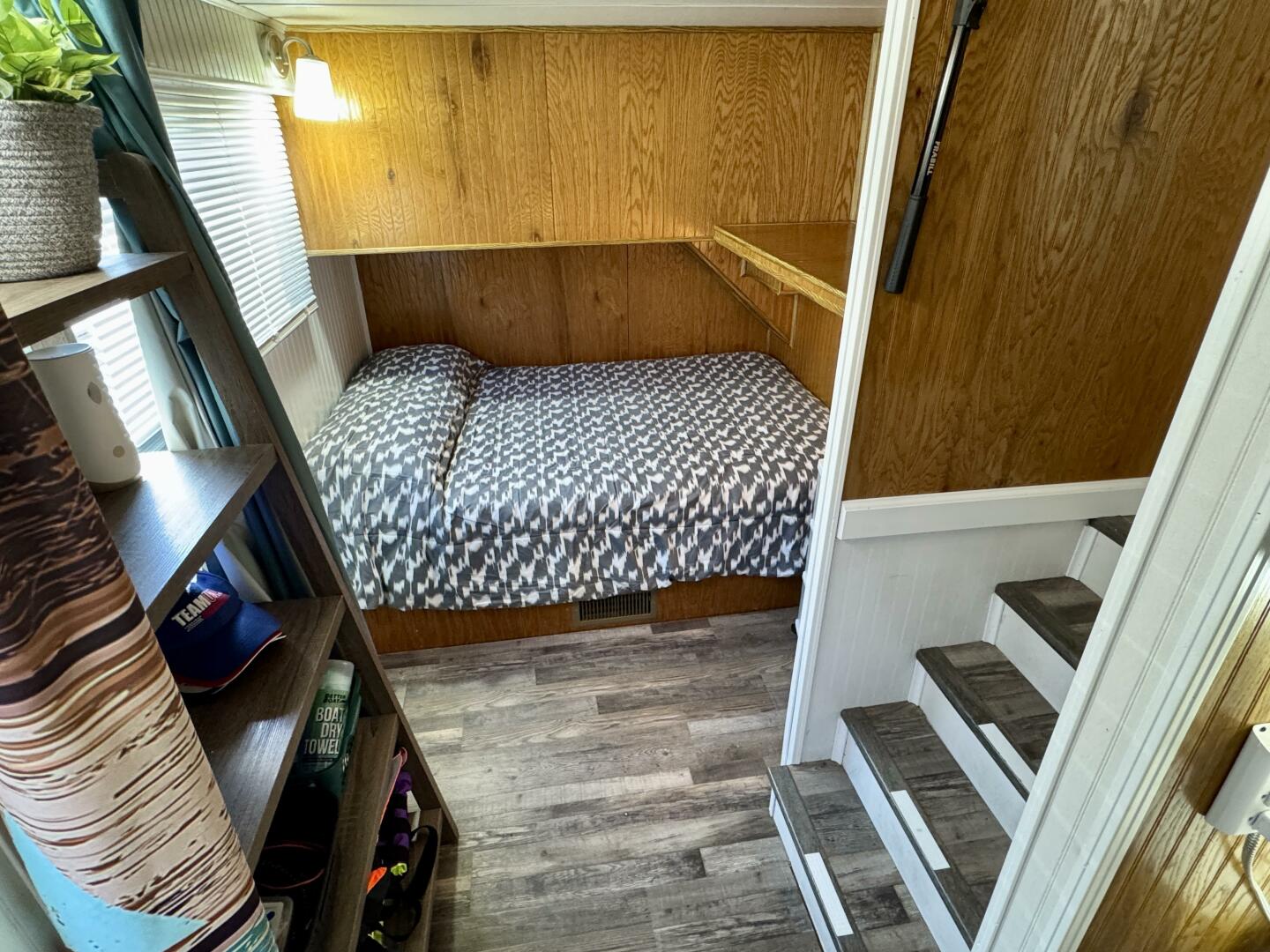Slide: The Image of Jamestowner 16 x 65 Houseboat with Catwalks 1993 - 5374234