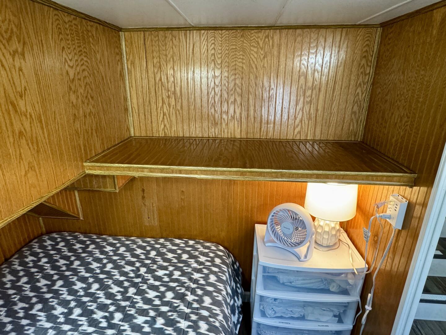 Slide: The Image of Jamestowner 16 x 65 Houseboat with Catwalks 1993 - 5374240