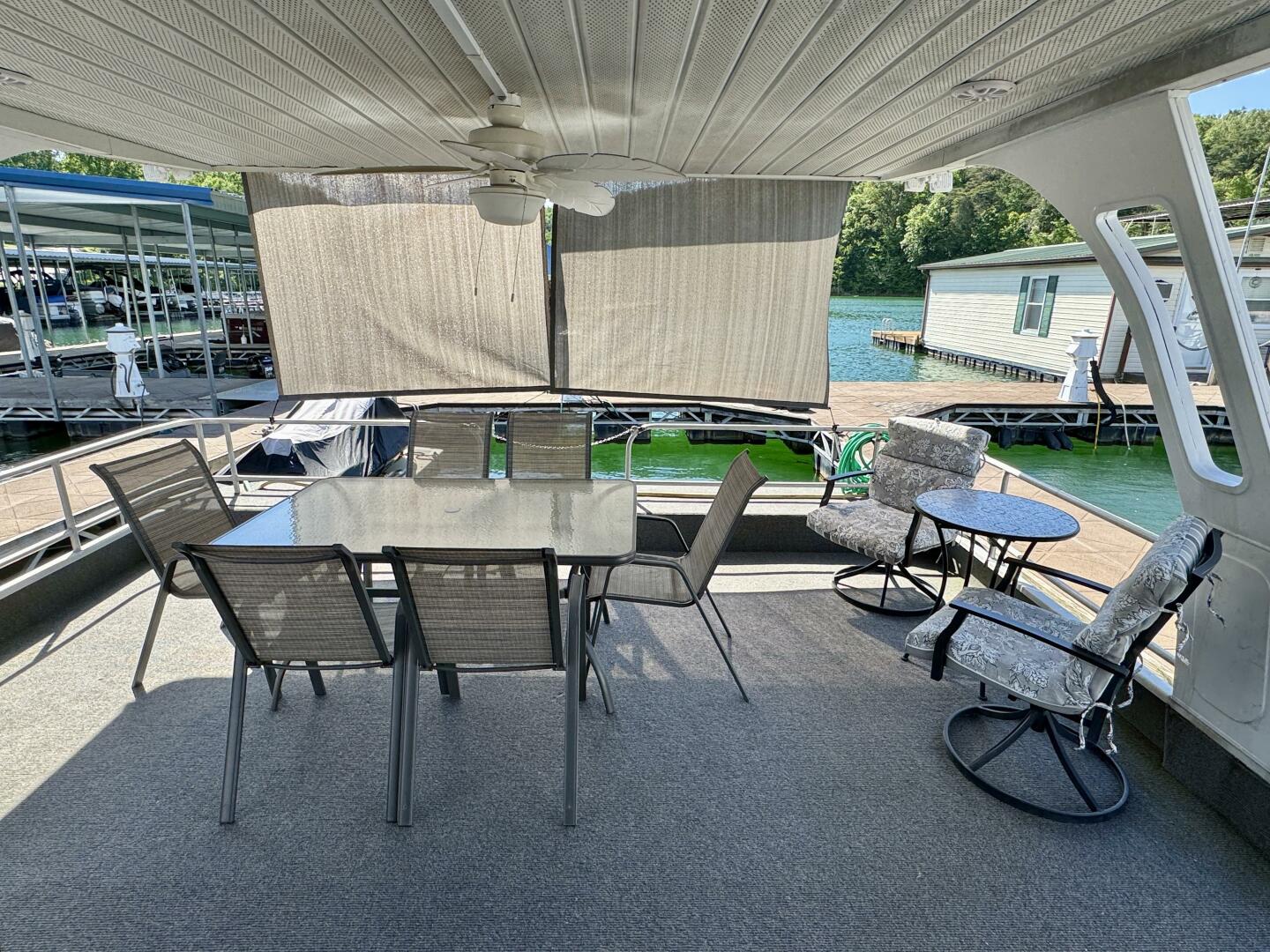 Slide: The Image of Jamestowner 16 x 65 Houseboat with Catwalks 1993 - 5374188