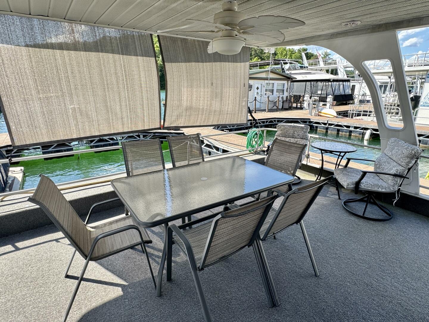 Slide: The Image of Jamestowner 16 x 65 Houseboat with Catwalks 1993 - 5374189