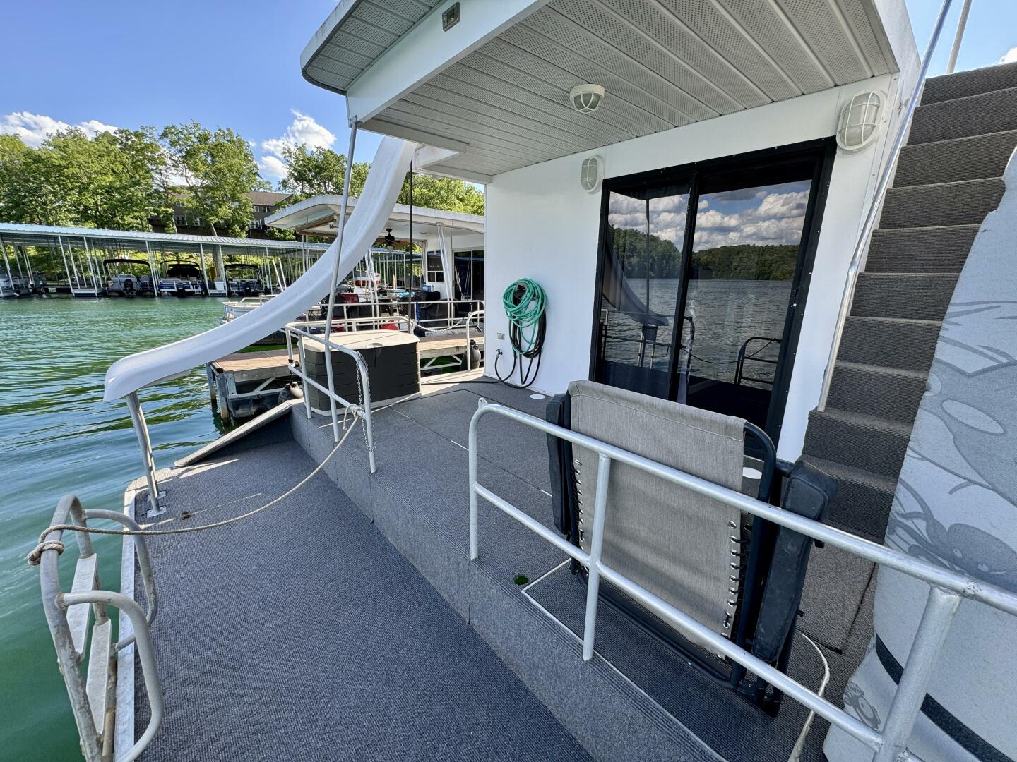 Slide: The Image of Jamestowner 16 x 65 Houseboat with Catwalks 1993 - 5374318