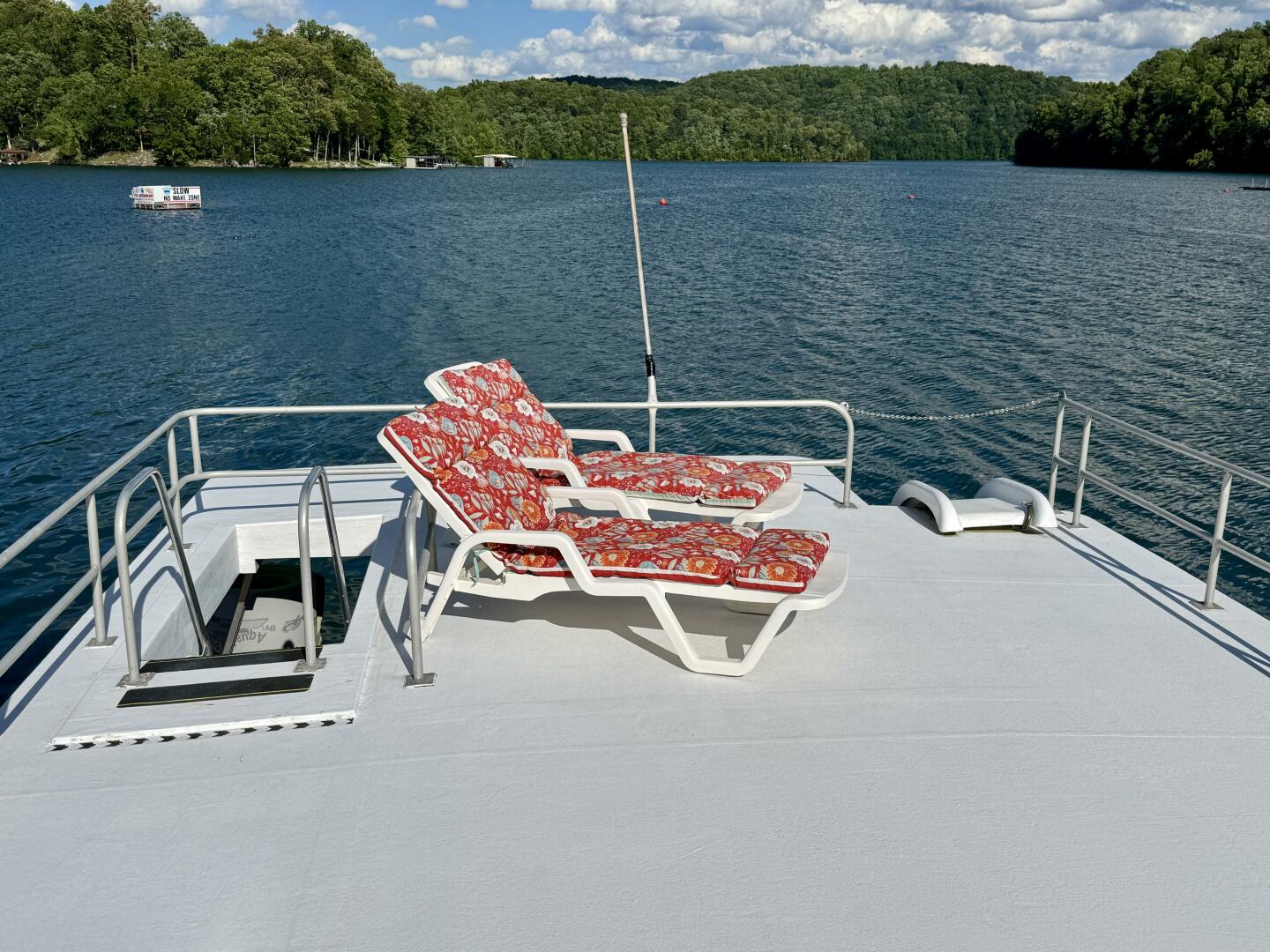 Slide: The Image of Jamestowner 16 x 65 Houseboat with Catwalks 1993 - 5374324