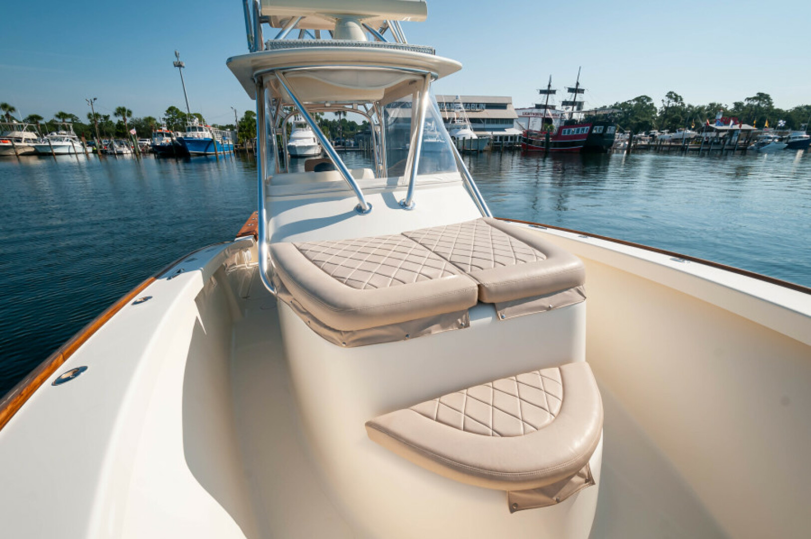 Slide: The Image of 2009 34 Jarrett Bay Walkaround- Bow - 4368404