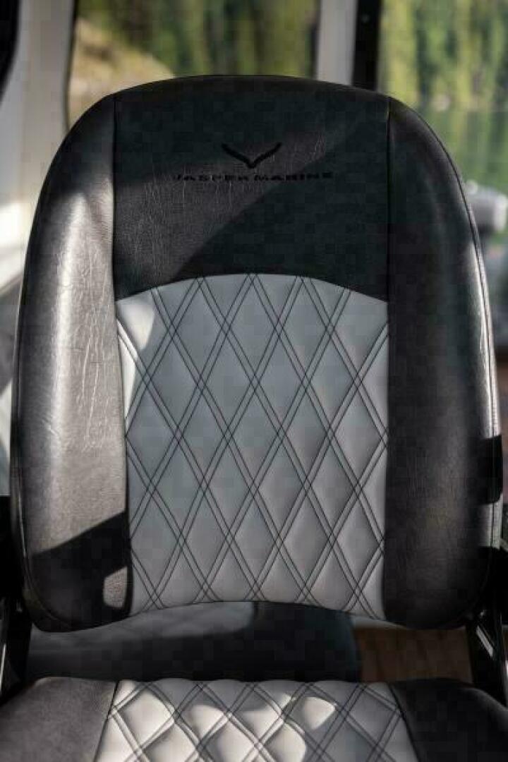 Slide: The Image of Jasper Marine Defender 22 - Open Bow 2026 - 5303951