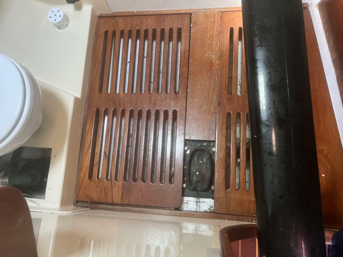 Slide: The Image of Head Floor Mast Step - 5357872