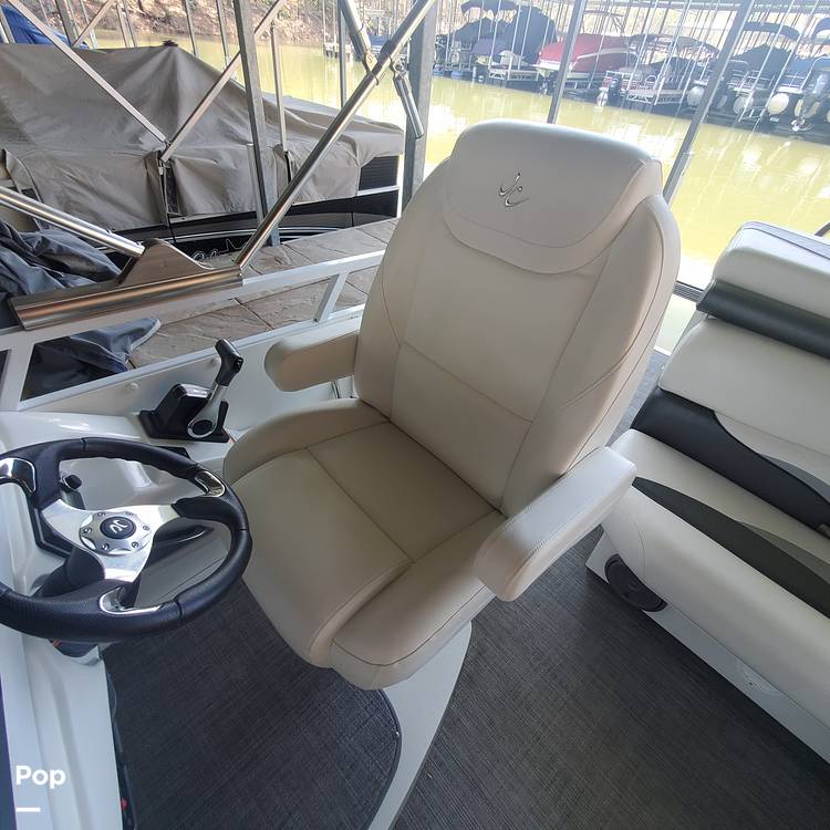 Slide: The Image of JC 24 Sporttoon 2015 - 15297255