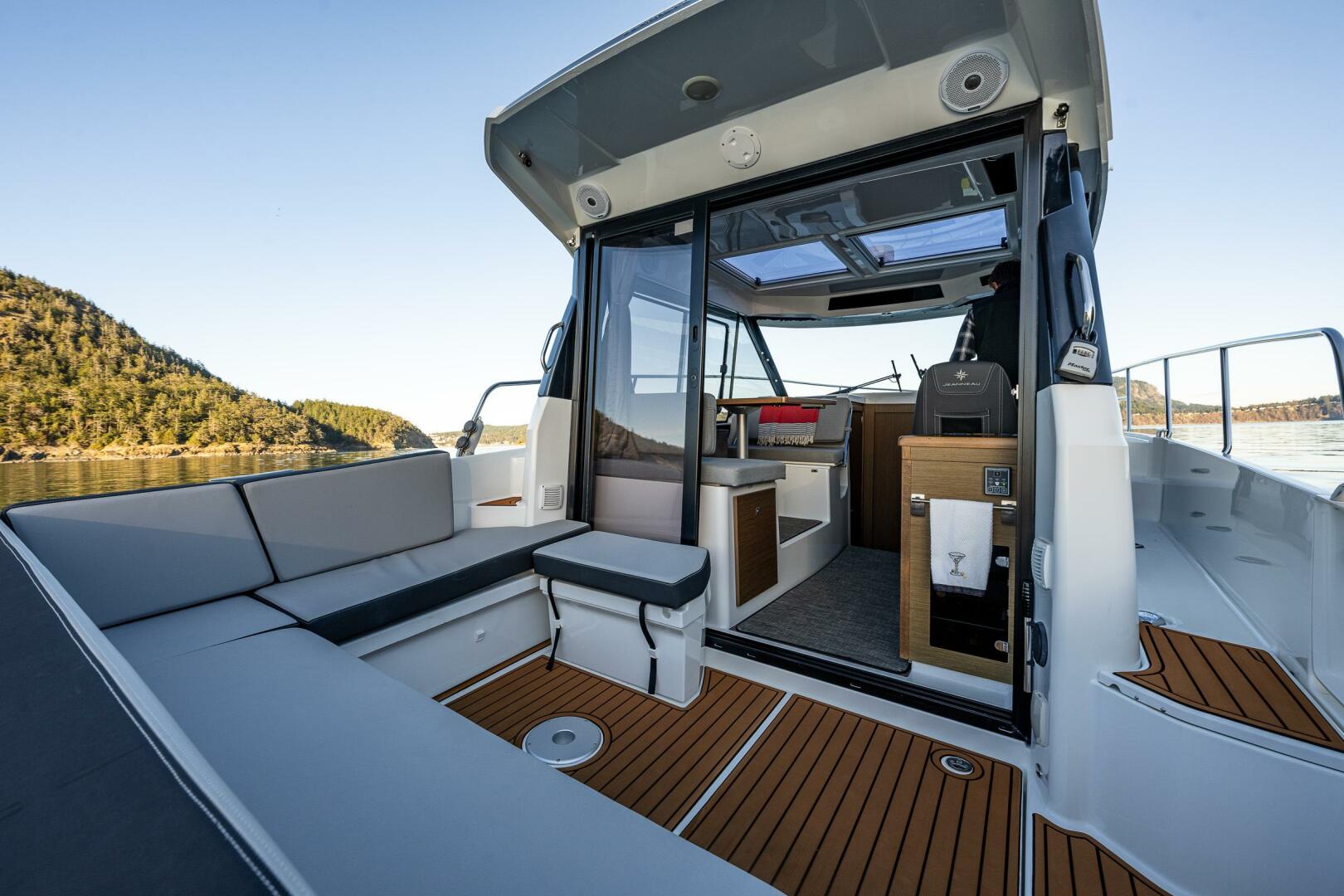 Slide: The Image of Jeanneau 29 2020 - 5231189