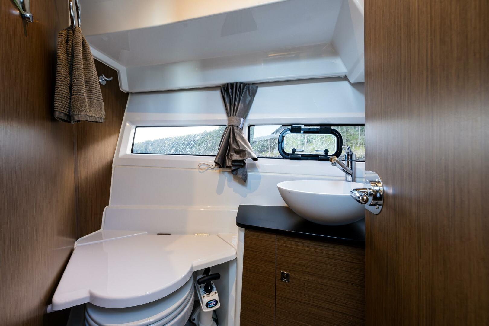 Slide: The Image of Jeanneau 29 2020 - 5231192