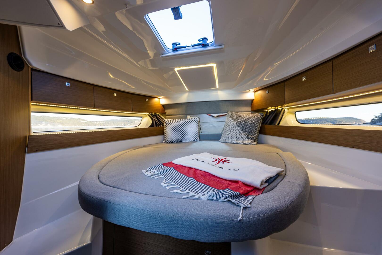 Slide: The Image of Jeanneau 29 2020 - 5231206