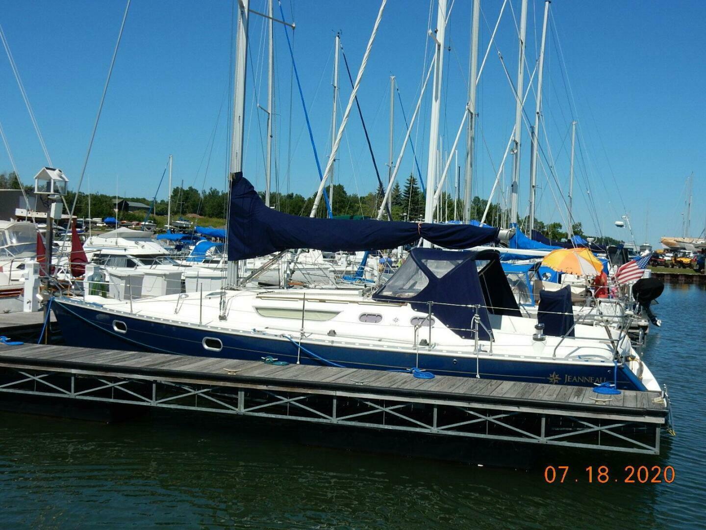 Slide: The Image of Jeanneau 36.2 1999 - 4400114