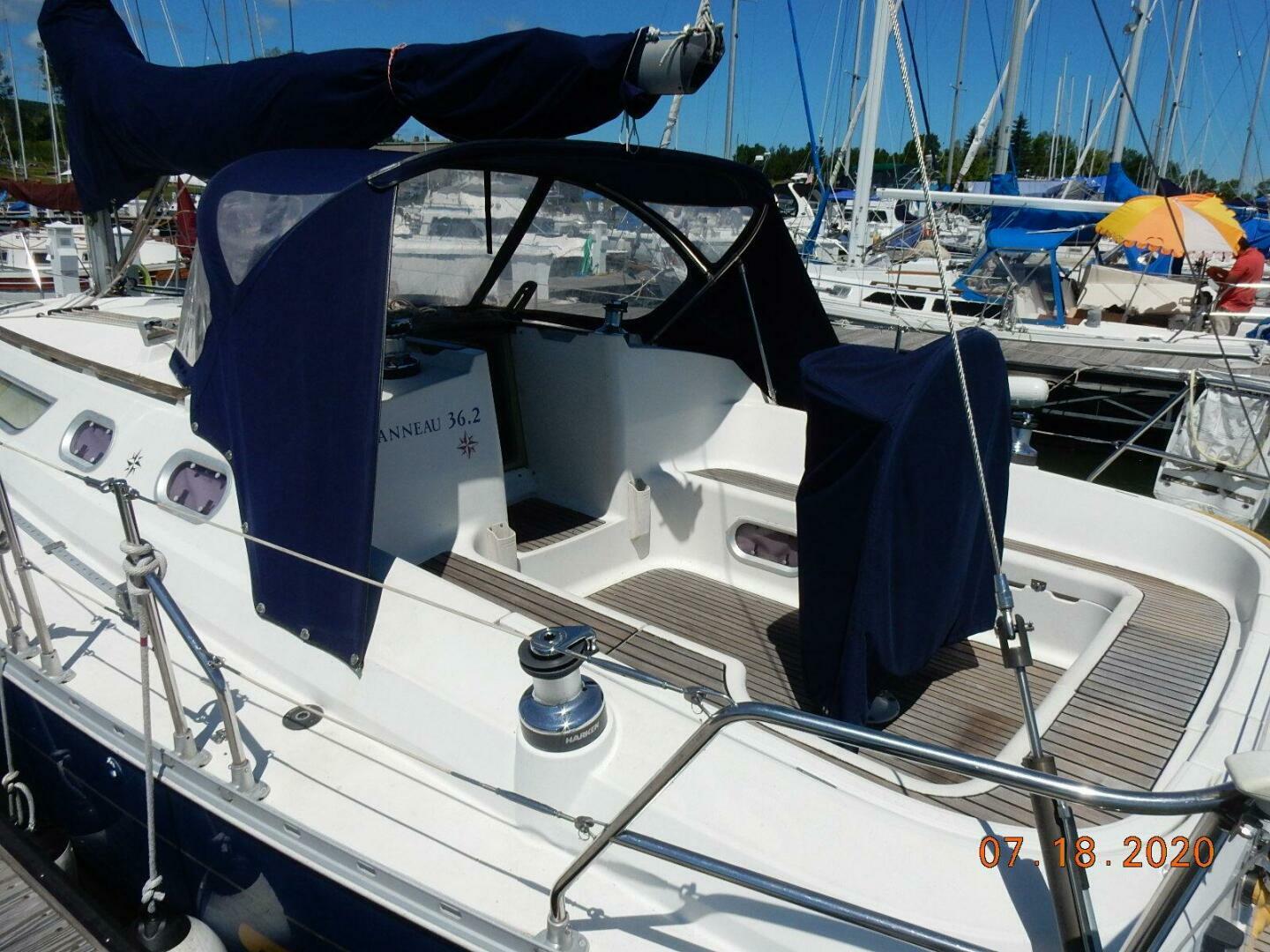 Slide: The Image of Jeanneau 36.2 1999 - 4400046