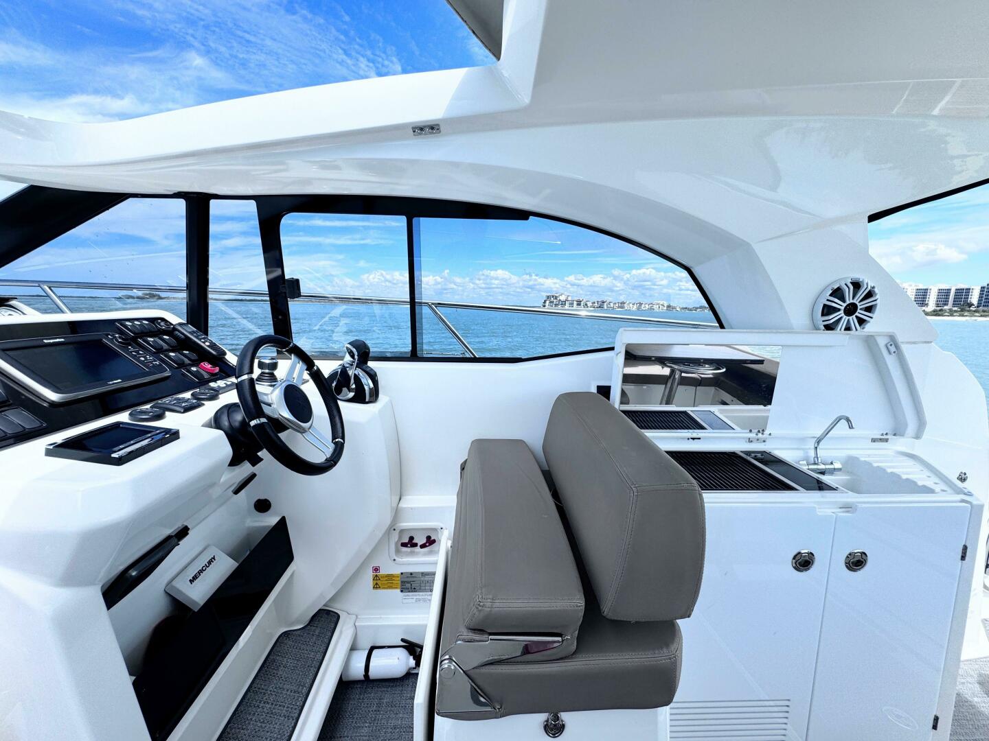 Slide: The Image of Jeanneau 36 Leader 2016 - 5096426