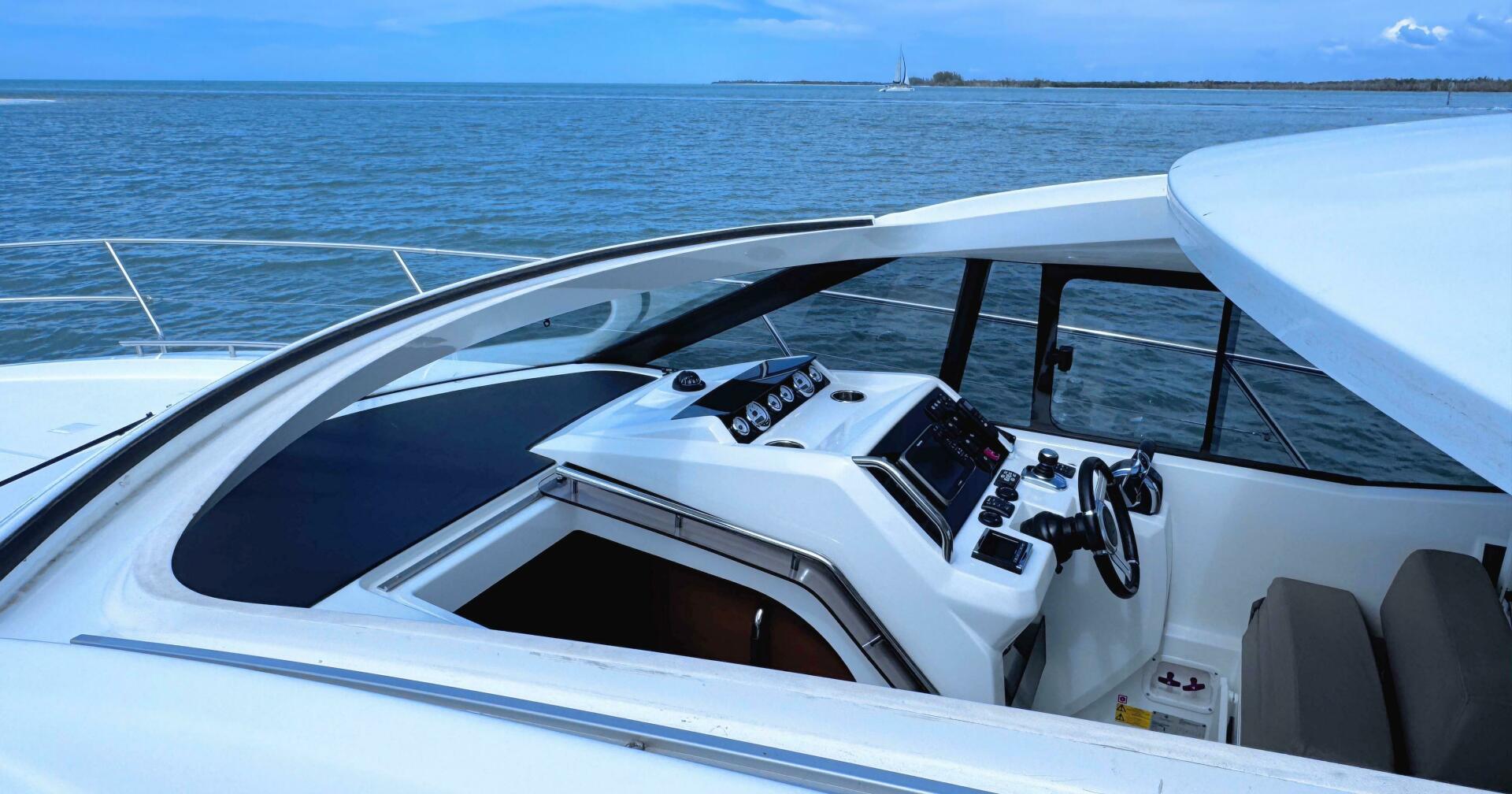 Slide: The Image of Jeanneau 36 Leader 2016 - 5096434