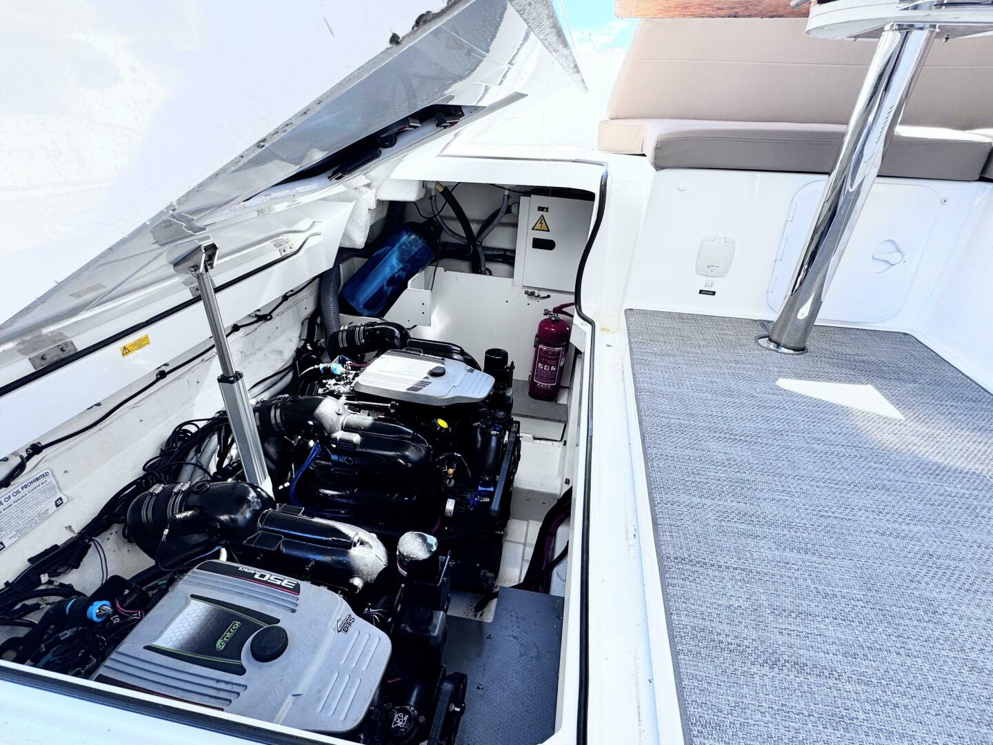 Slide: The Image of Jeanneau 36 Leader 2016 - 5096436