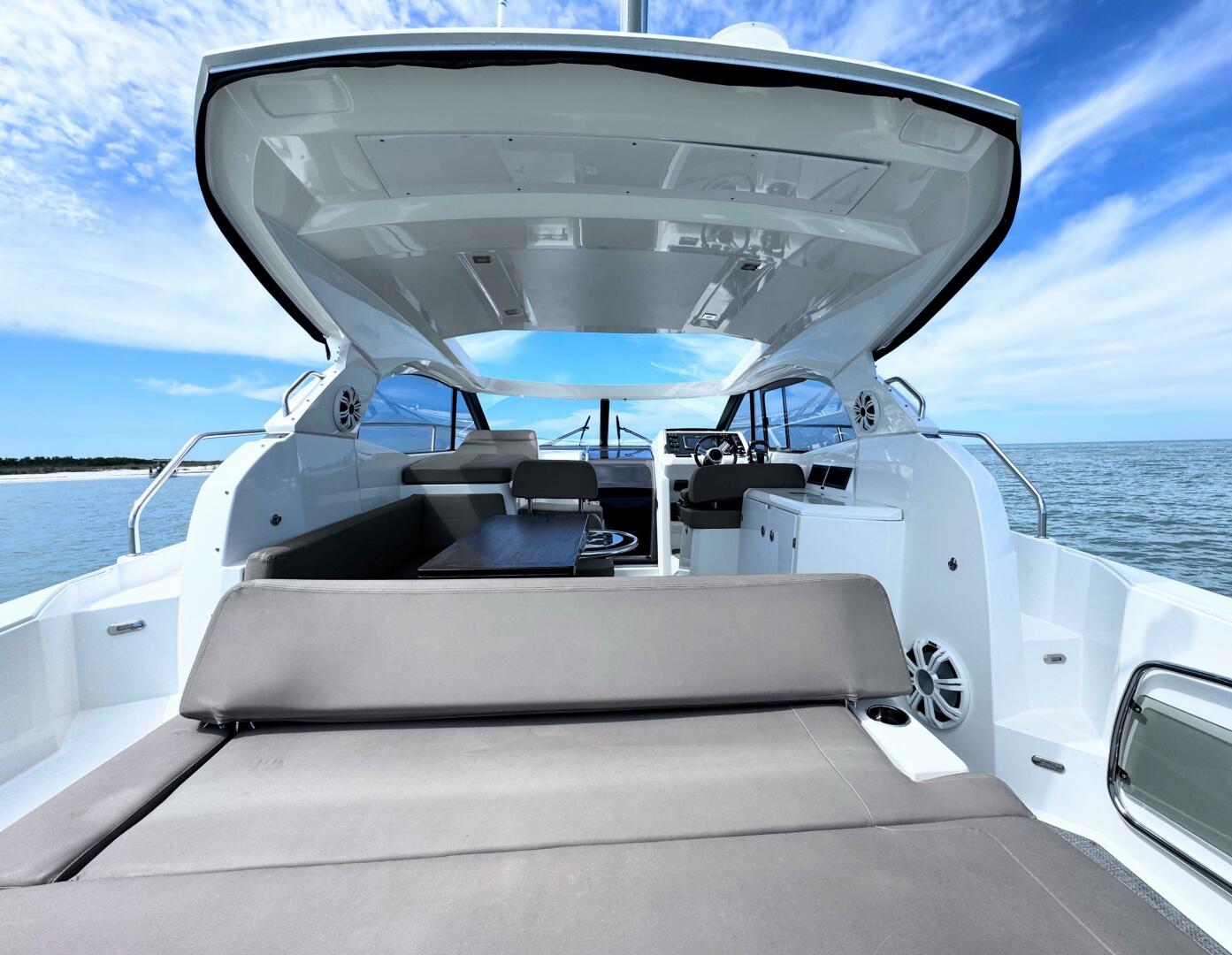 Slide: The Image of Jeanneau 36 Leader 2016 - 5096443