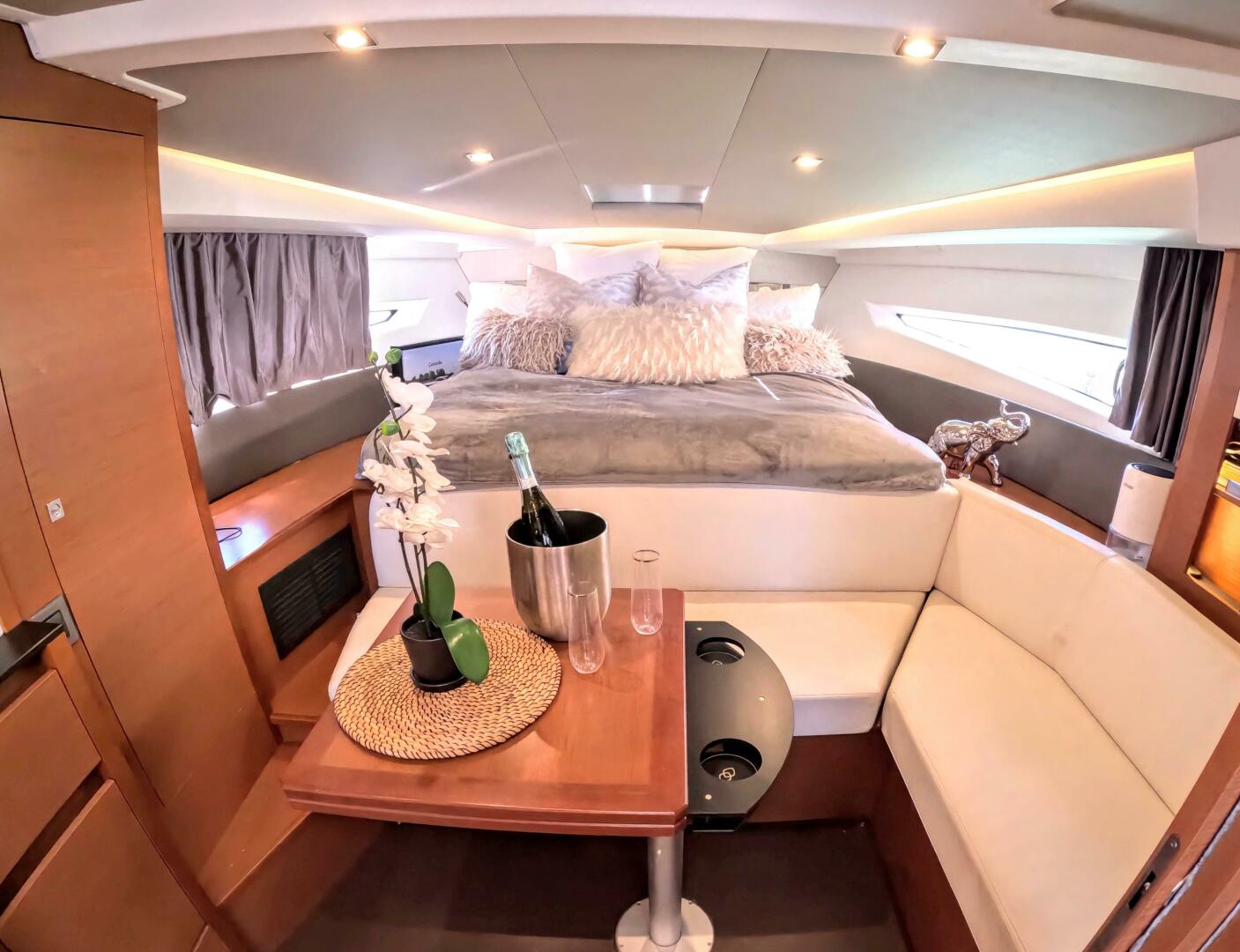 Slide: The Image of Jeanneau 36 Leader 2016 - 5096452