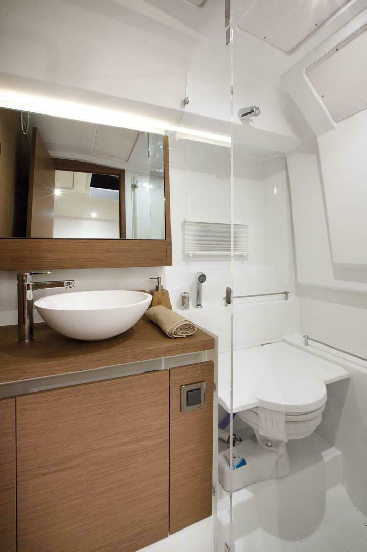 Slide: The Image of Jeanneau 36 Leader 2016 - 5096468