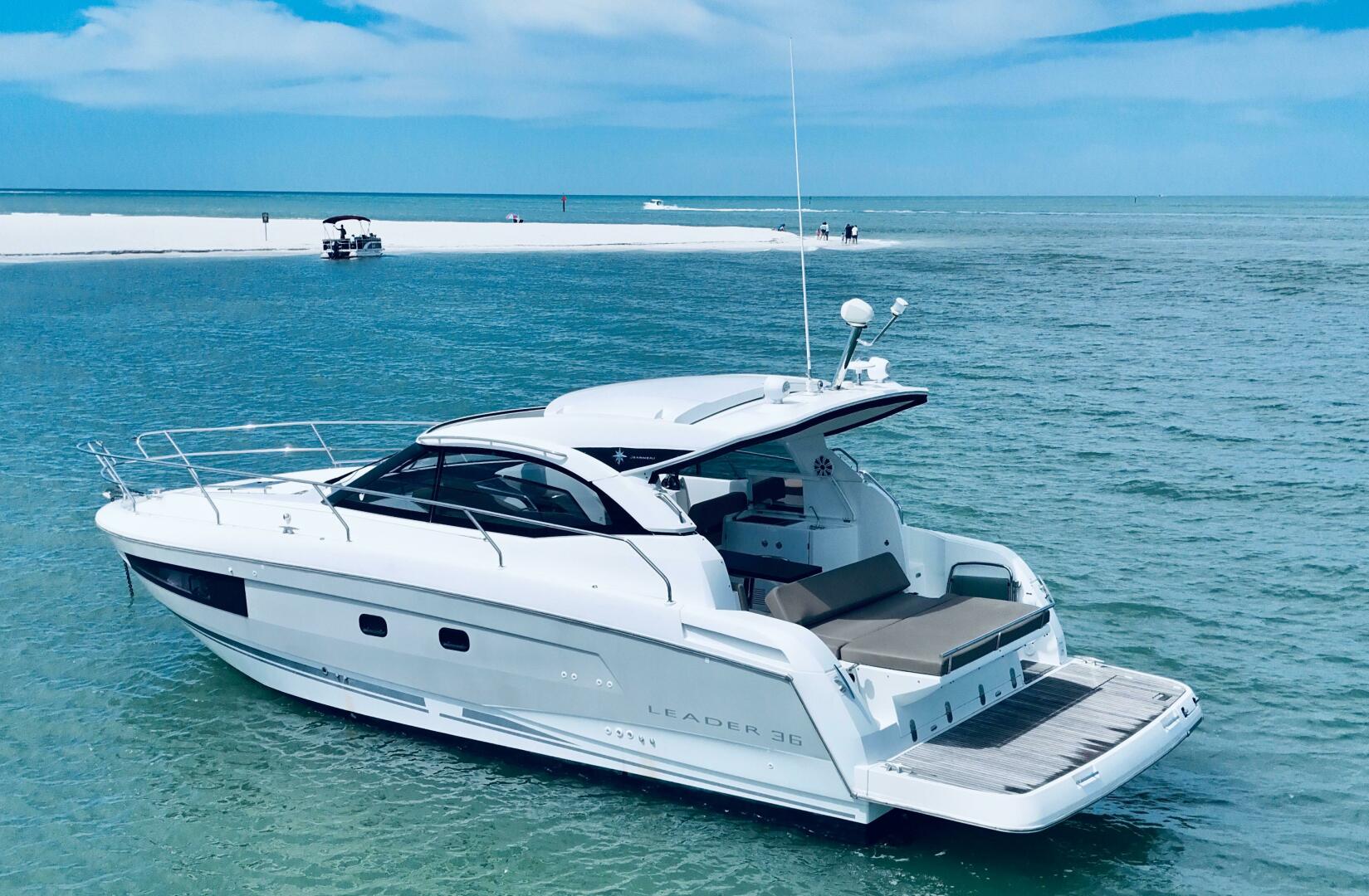 Slide: The Image of Jeanneau 36 Leader 2016 - 5096470