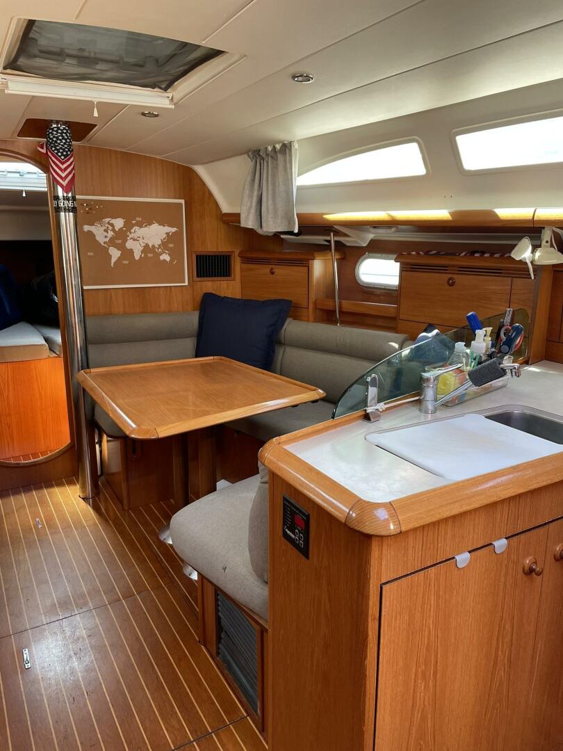 Slide: The Image of Jeanneau 37 Sun Odyssey 2004 - 5263713