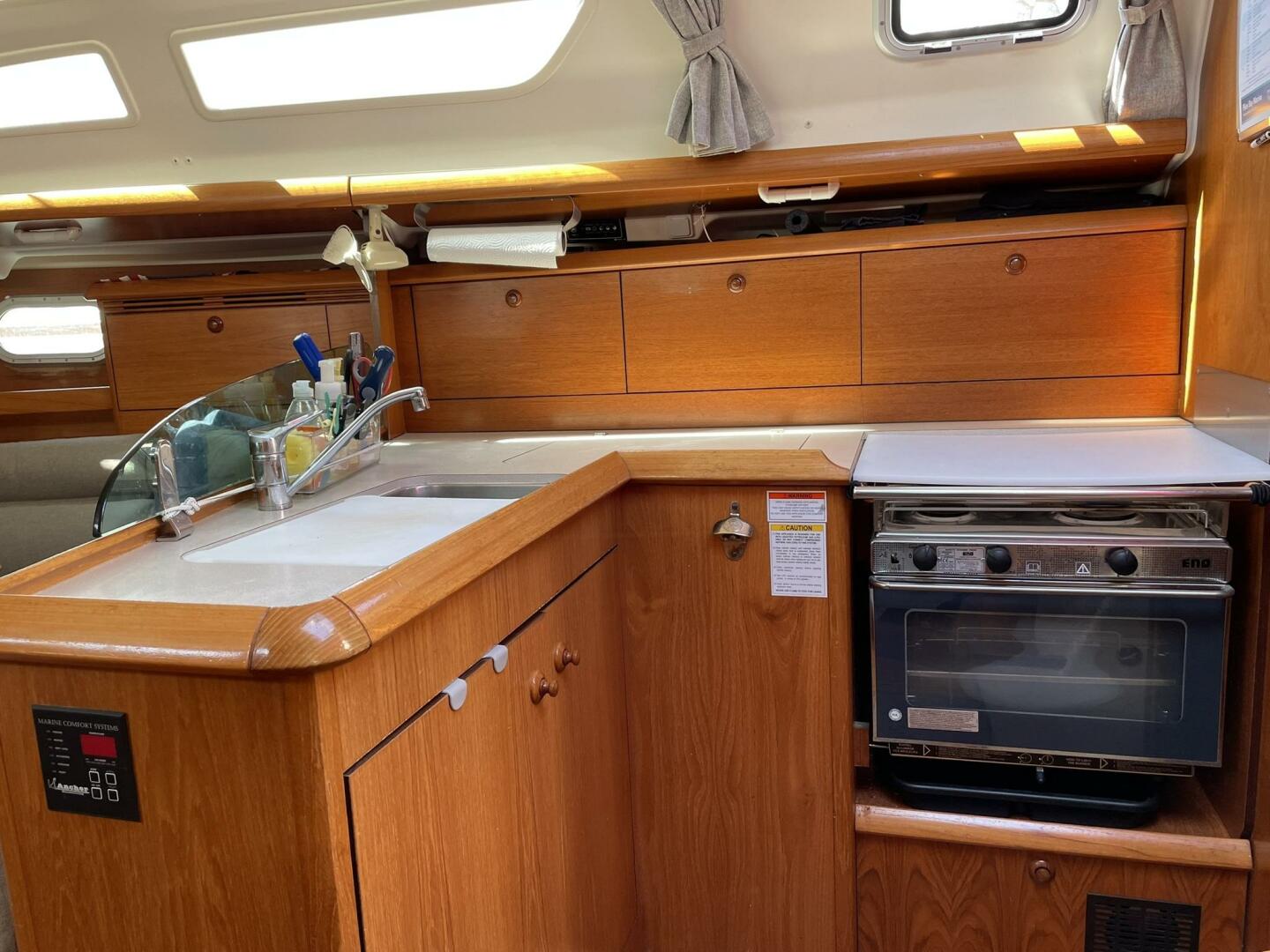 Slide: The Image of Jeanneau 37 Sun Odyssey 2004 - 5263719